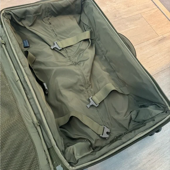 Dagne Dover Larger Seattle Carry-On - Picture 8 of 9